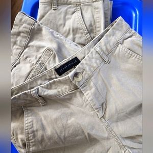 Aeropostal khaki pants size 8 Juniors school uniform